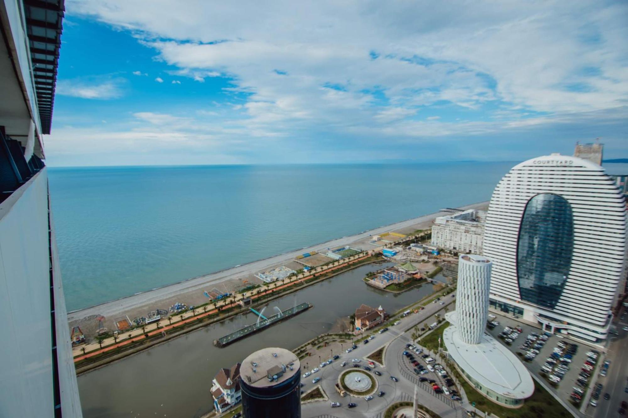 Orbi City Black Sea View Aparthotel Batum Dış mekan fotoğraf
